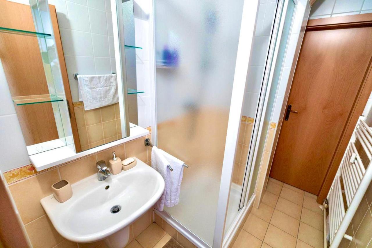 דונובאלי Hills View Apartment מראה חיצוני תמונה